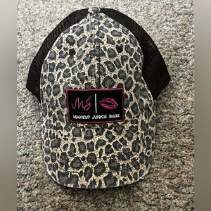 BRAND NEW - Makeup Junkie Bags Leopard Adjustable Trucker Hat